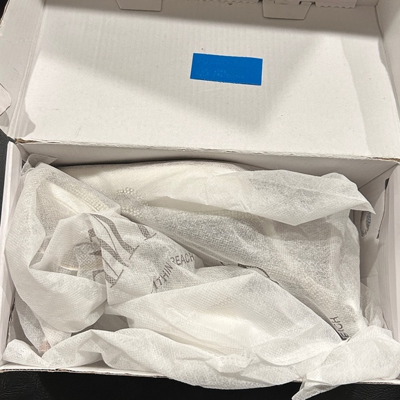 DREAM PAIRS Women's Closed Toe Strappy Heels White Rhinestone Size 8.5 - Picture 10 of 11